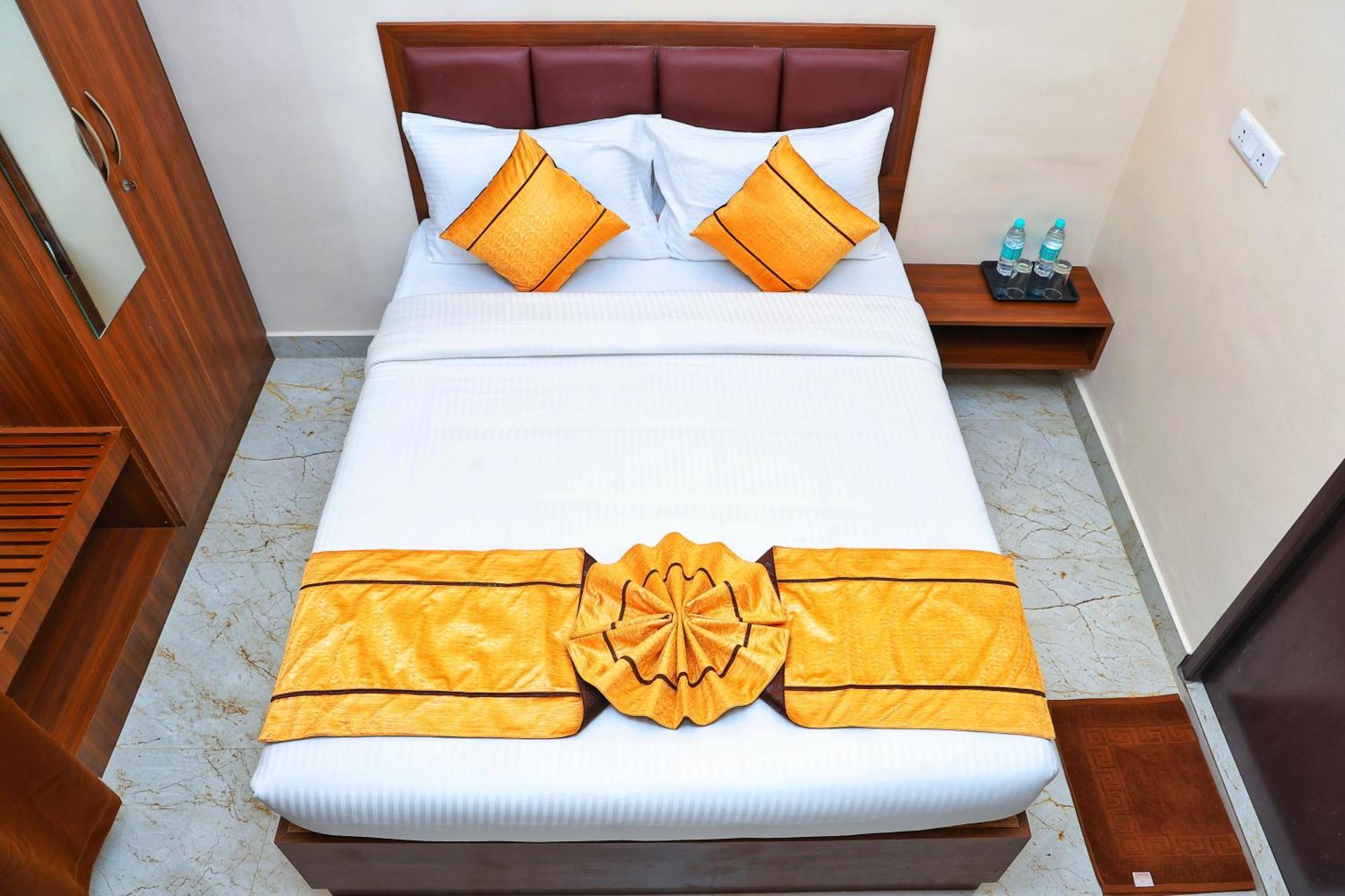 Bed and Breakfast Jn Residency Perungudi Ченнаї Екстер'єр фото